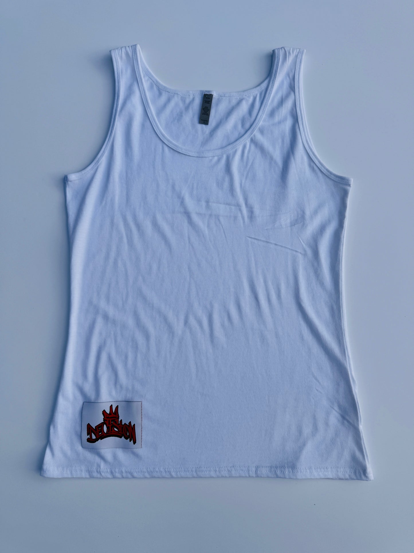 White tank top ( universal )